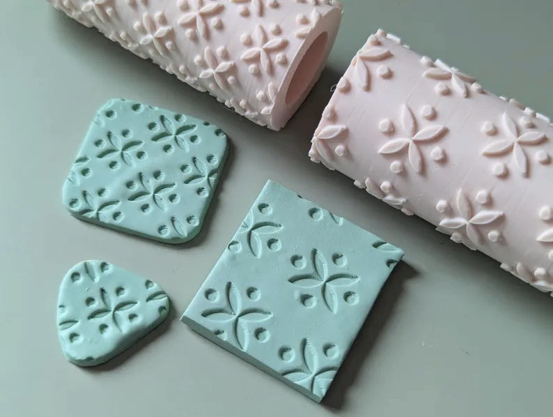 Retro flower dot seamless pattern polymer clay hand roller embossing set