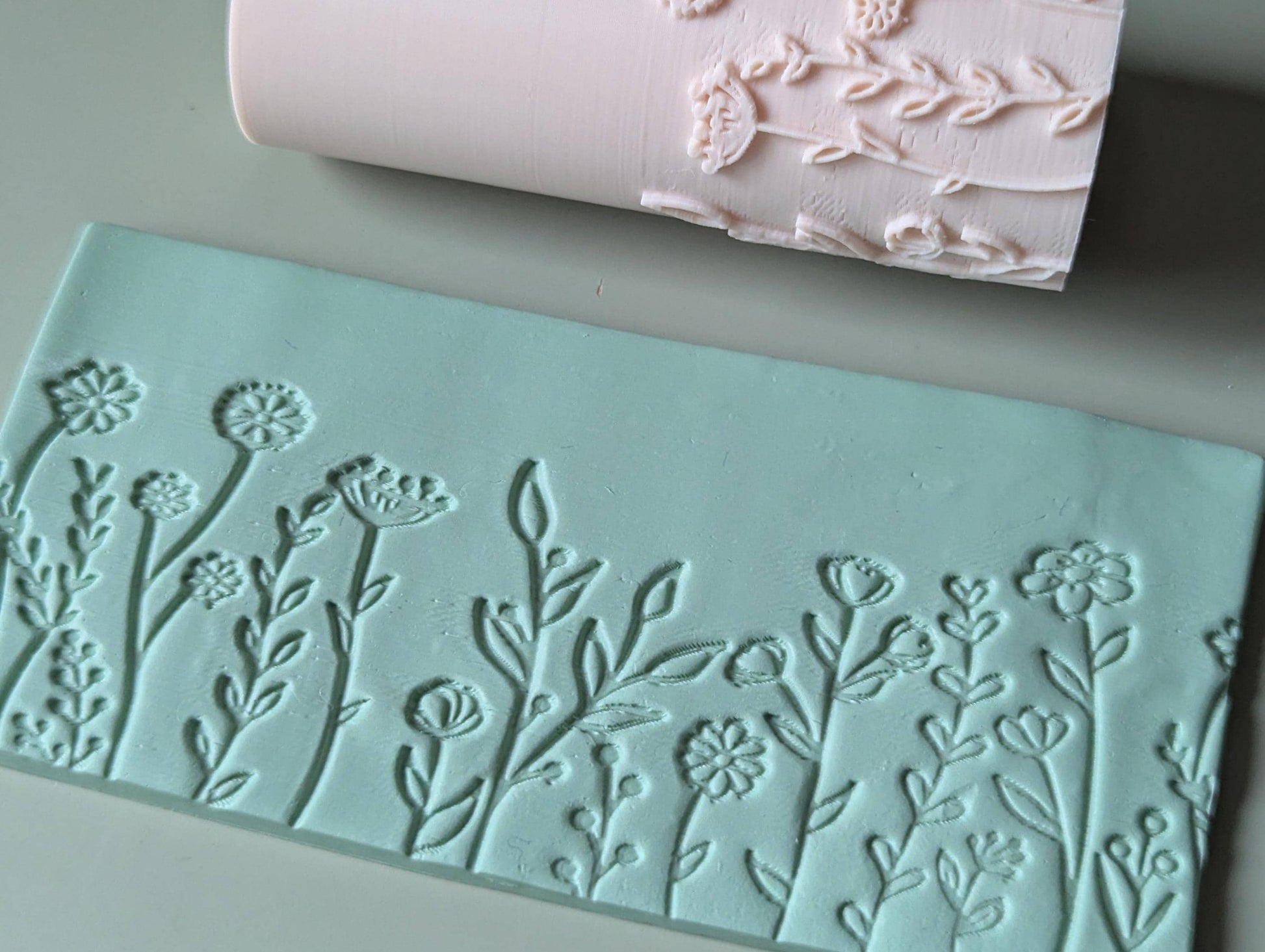 Wild flower border polymer clay seamless texture hand roller embossing set
