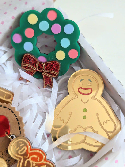 Christmas Wreath & Gingerbread brooch and earring acrylic set