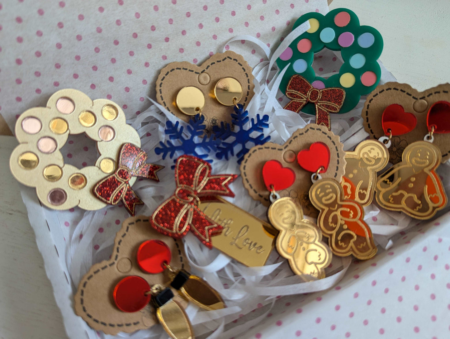 Christmas Wreath & snowflake brooch and earring acrylic set