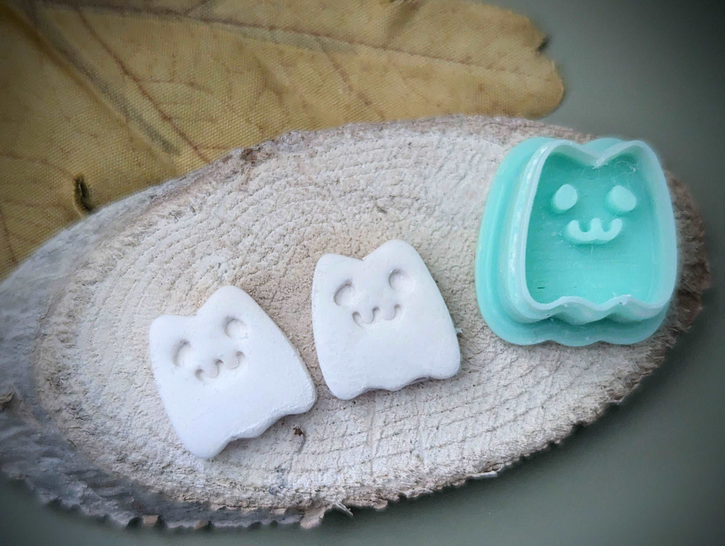 Ghost Cat stud or dangle earrings for Halloween - Polymer clay cutter