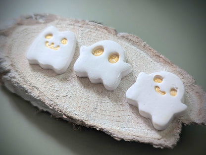 Spooky hug ghost stud or dangle earrings for Halloween - Polymer clay cutter