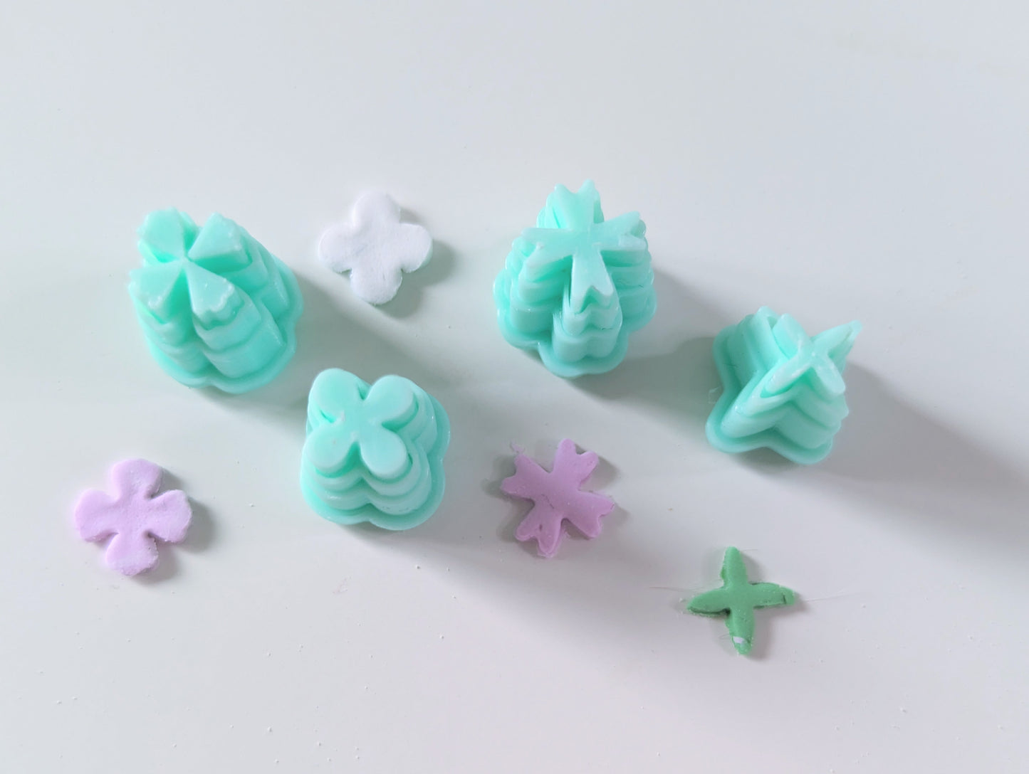 MICRO FLOWER PETAL POLYMER CLAY CUTTER UK SET