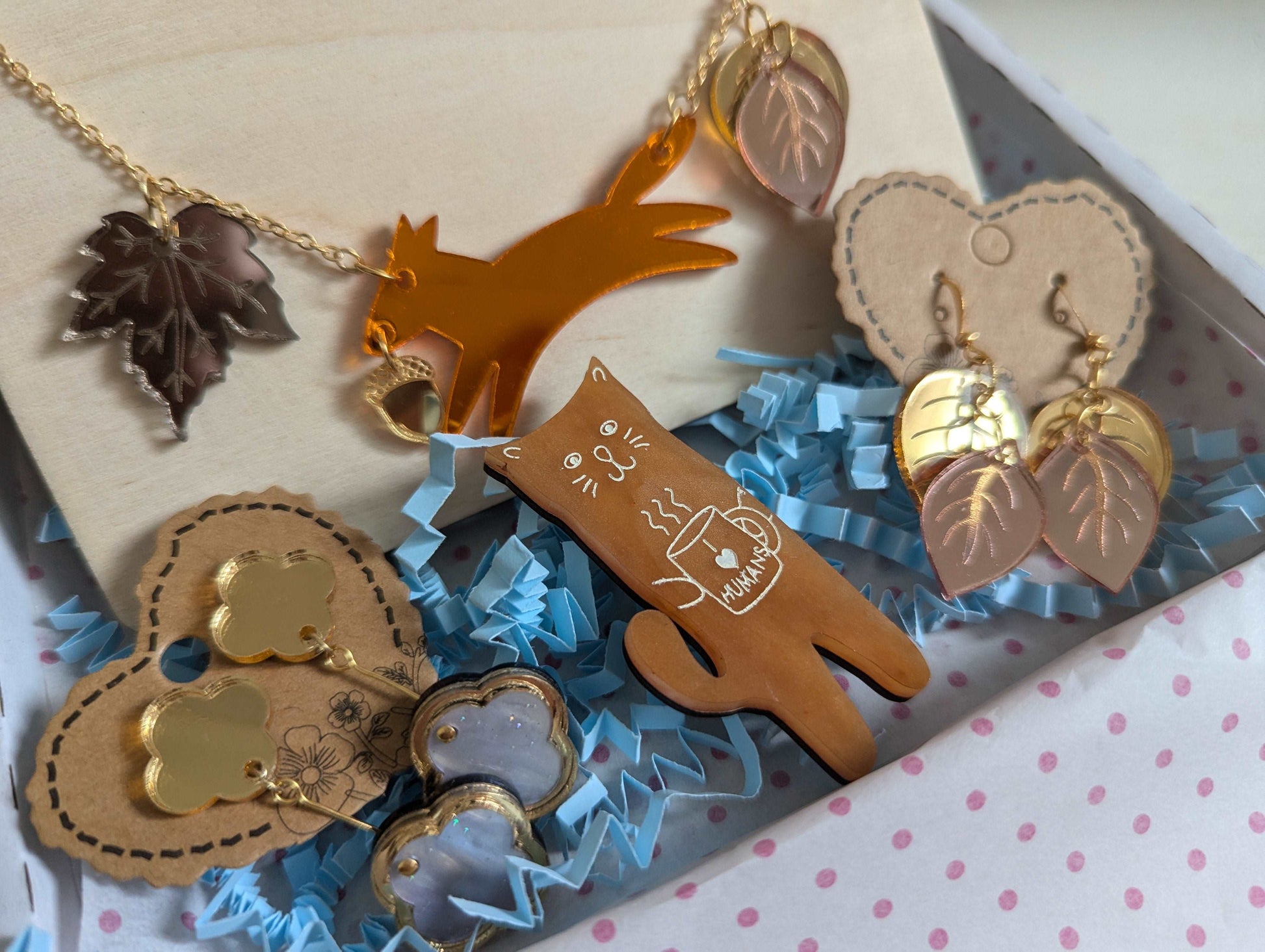 Fox & Leaf themed acrylic jewellery gift box, This set includes; acrylic necklace, dangle earrings and funny cat brooch