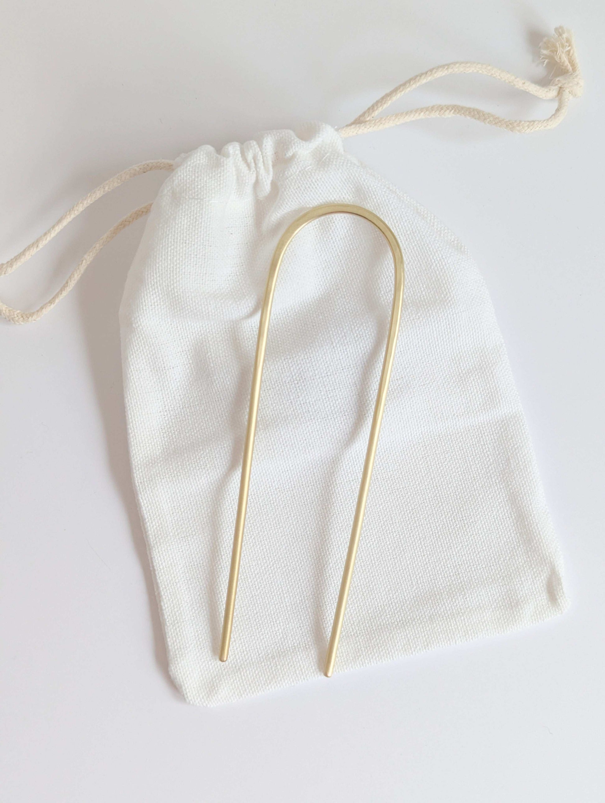 Brushed brass gold round pin hair fork 